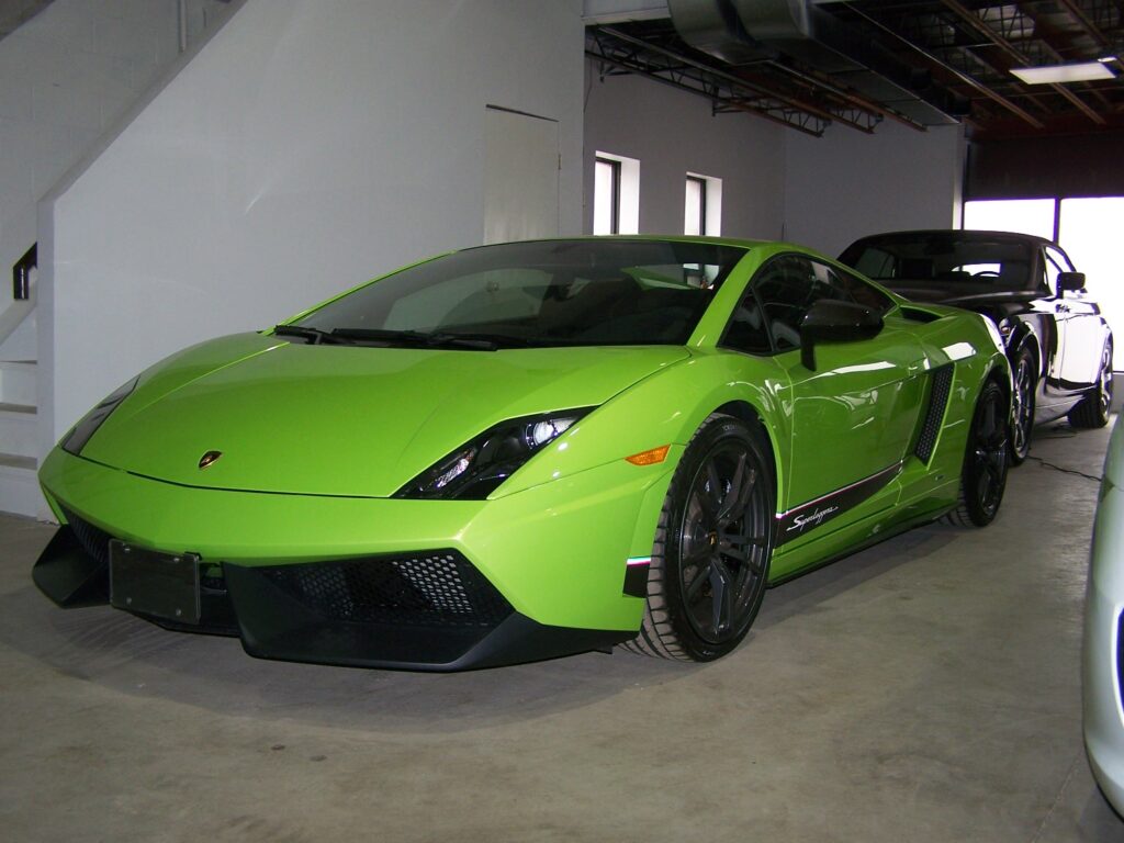 lambo-the-car-company-of-canada